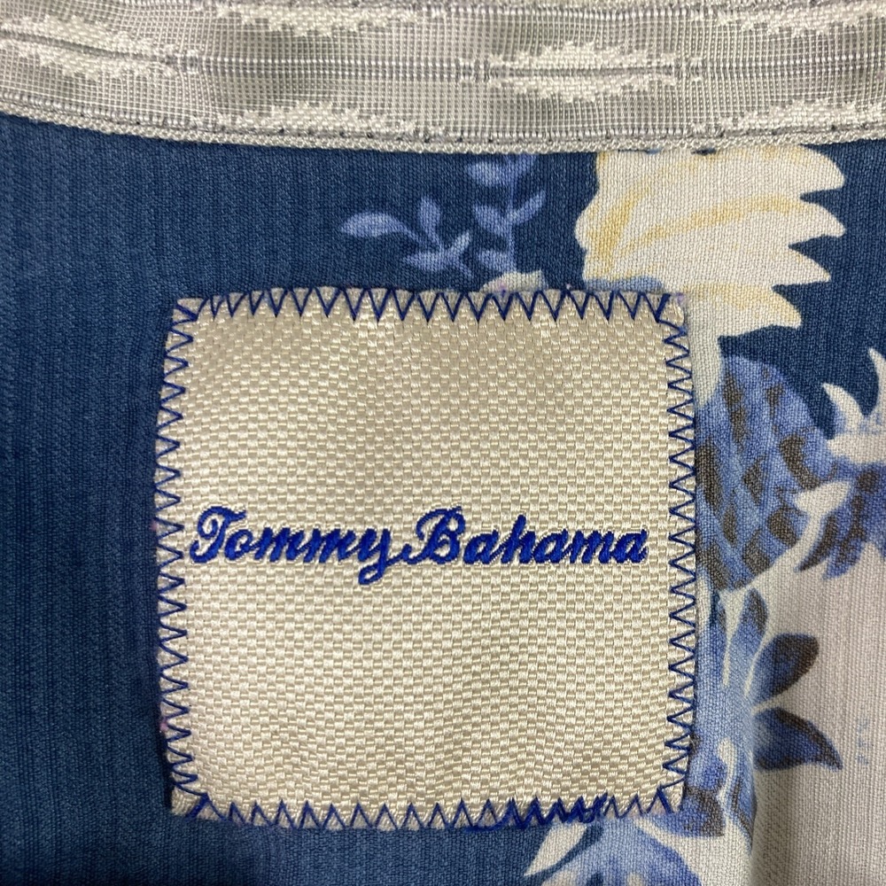 Tommy Bahama Hawaiian Shirt Men Large All Over Print Blue Silk Button Up Casual - Picture 8 of 16